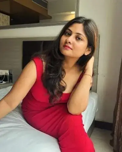 Call Girls in Amboli